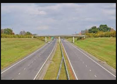 WIDTH OF CARRIAGE WAY
